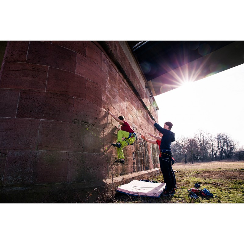 Boulder- und Kletterführer "Buildering-Spots International"